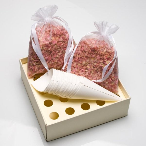 Roze Delphinium Bloemblaadjes met tray en kegels